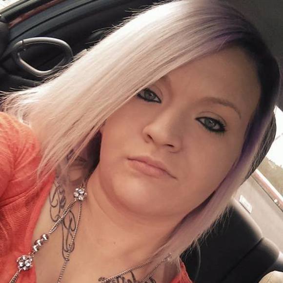 Meet your Posher, Ashlee - Picture 1 of 1