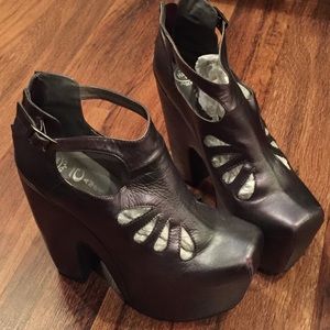 Pewter Jeffrey Campbell 🔴on hold for @Quaponda🔴