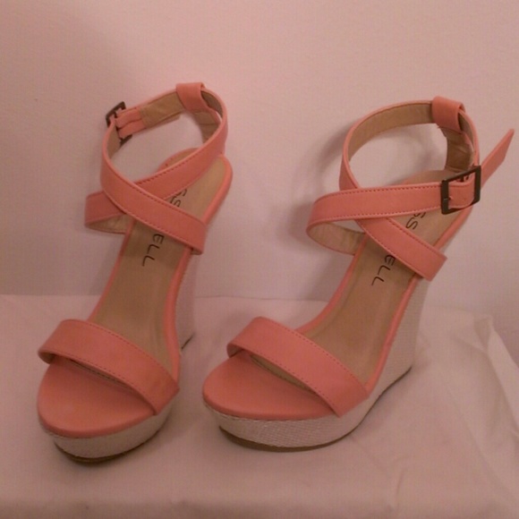 Pink wedges