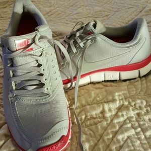 Nike tennis shoes
