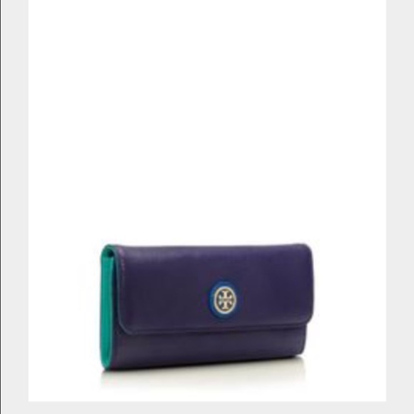 Authentic Tory Burch Robinson Wallet