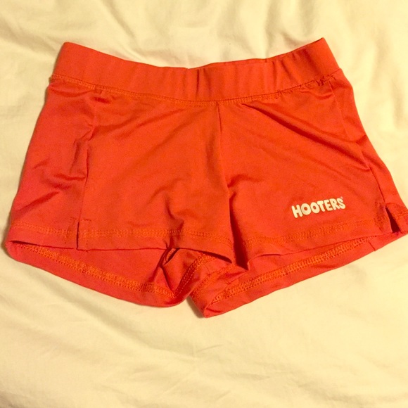 Hooters bootie shorts