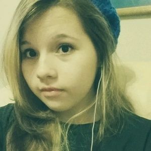 Meet your Posher, Violet