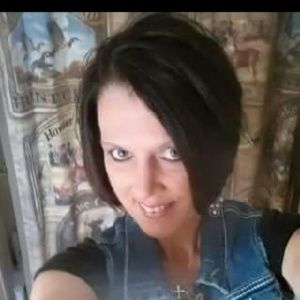 Meet your Posher, Stacey