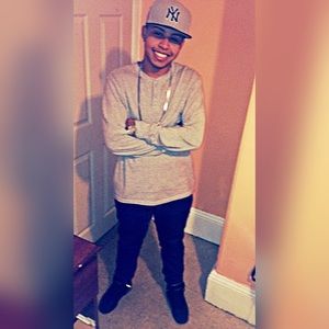 Meet your Posher, Victor javier