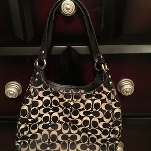 Coach Signature Ashley, like new!!