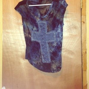 Tye dye lace cross shirt