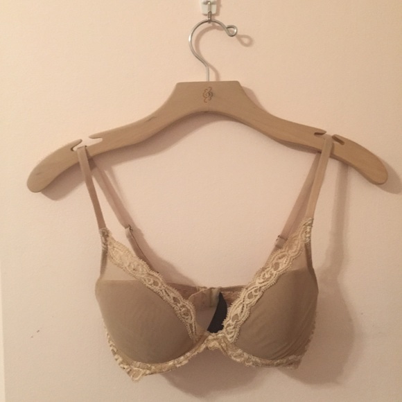 Cream Natori Feathers Plunge Unlined Bra