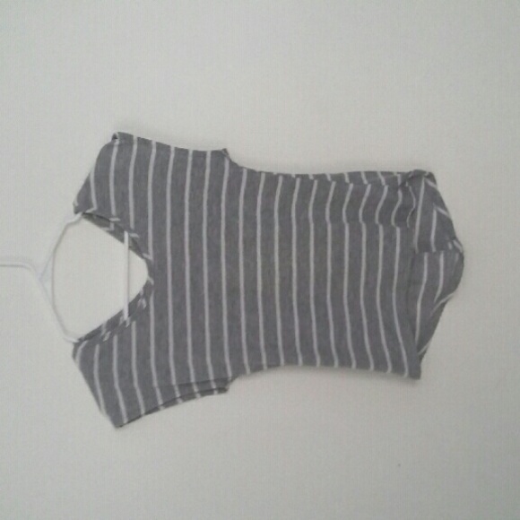 Gray short sleeve