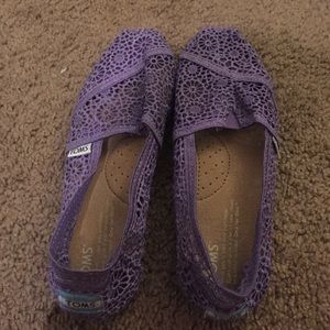 Purple crochet TOMS
