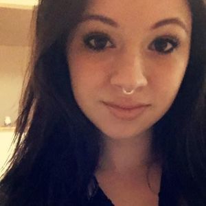 Meet your Posher, Dani