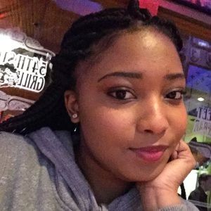 Meet your Posher, Latavia