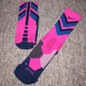 WORN ONCE! Nike hyper elite socks pink blue M