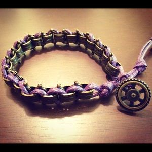Vintage chain bracelet with leather