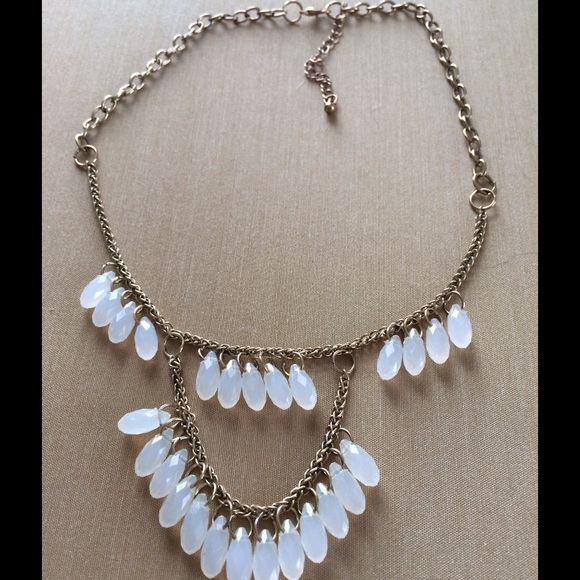 Necklace in gold tone