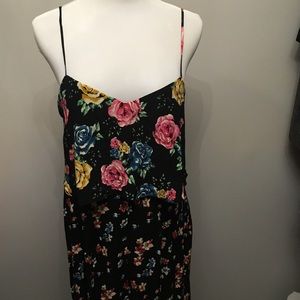 NWOT Beautiful floral romper - culotte length