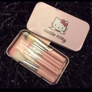 Hello kitty travel brush set