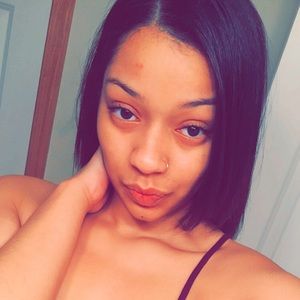 Meet your Posher, Tiara