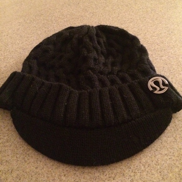 ❌❌❌SOLD❌❌❌LULULEMON Athletica winter hat