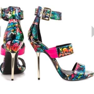 Keisha Cole by Steve Madden