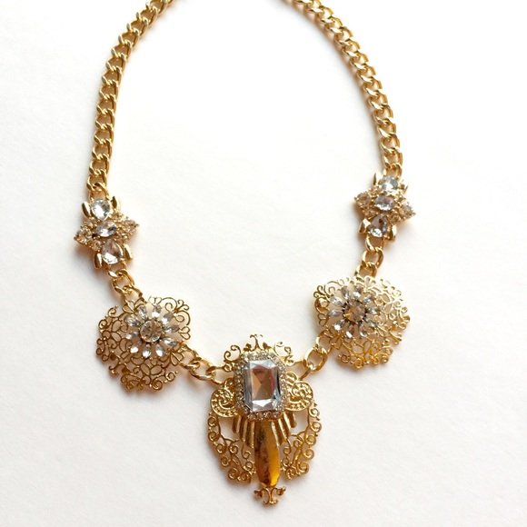Gorgeous gold & silver statement necklace - Picture 3 of 4