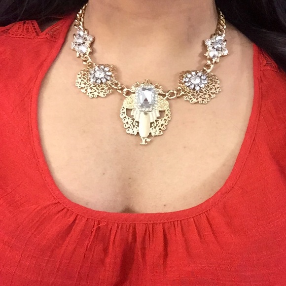 Gorgeous gold & silver statement necklace - Picture 4 of 4