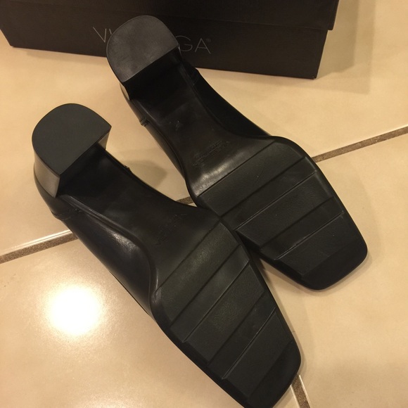 Authentic Via Spiga Classic Pump in black - Picture 3 of 4