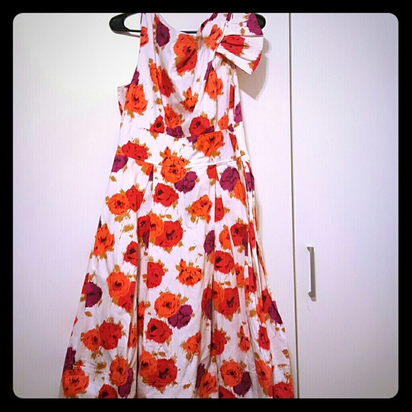 Sun dress w/pockets!!!