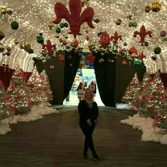 Meet your Posher, Danielle