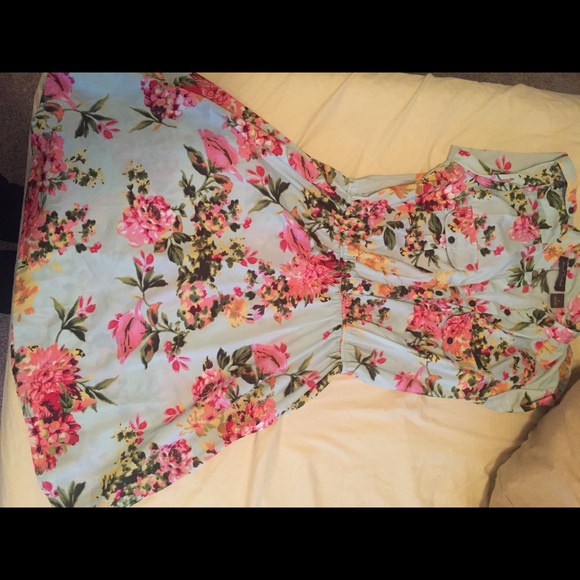 Dress with pockets