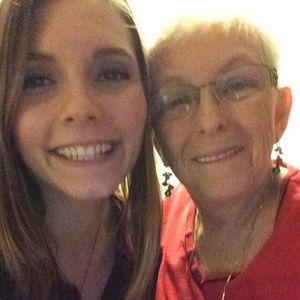 Meet your Posher, Alisa