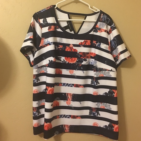 ⛔️SOLD Floral Striped Top