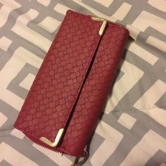 Wristlet wallet