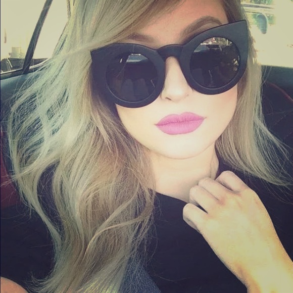 Accessories - NWOT Feline Matte Black Sunglasses