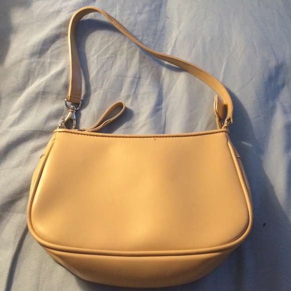 Beautiful tan handbag from 9West. So cute! - Picture 1 of 4