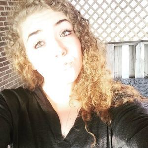 Meet your Posher, Rebekah