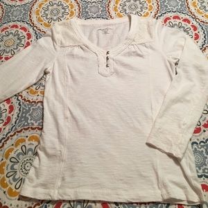 White shirt with lace detail