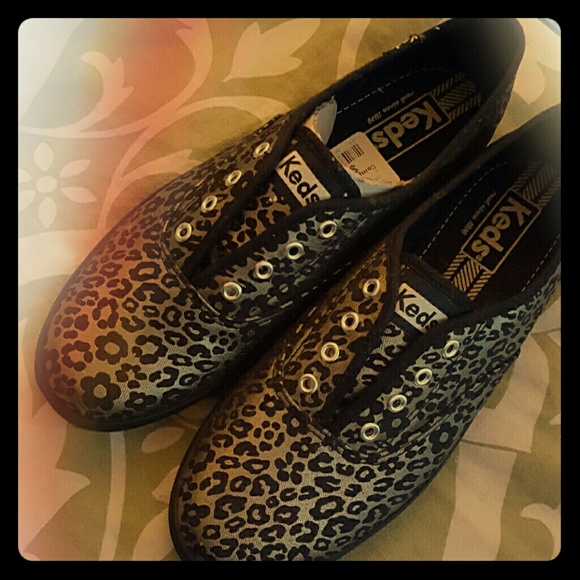 NWT Keds - Picture 1 of 3