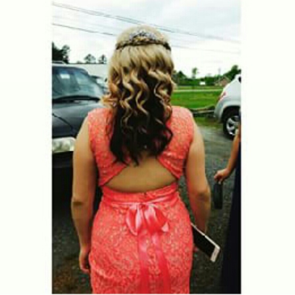 Prom Dress - Picture 2 of 4