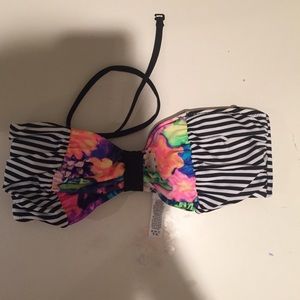 BANDEAU BATHING SUIT TOP
