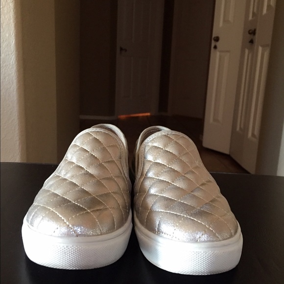 Steve Madden Shoes - Picture 4 of 4