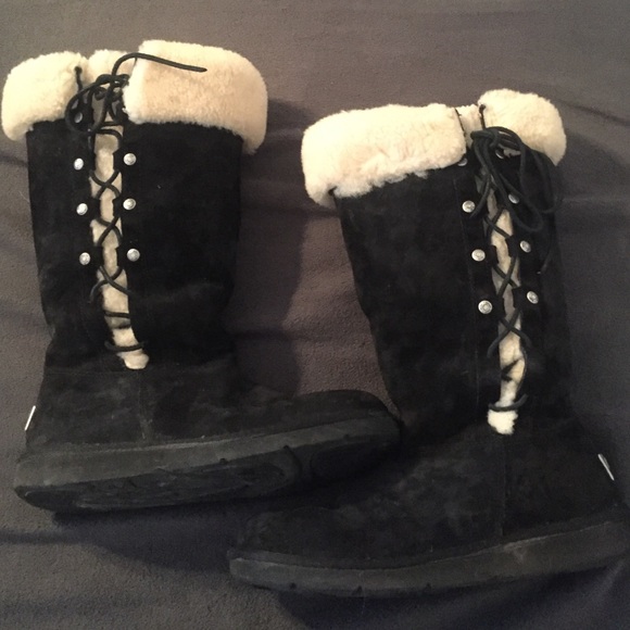 Size 7 UGG