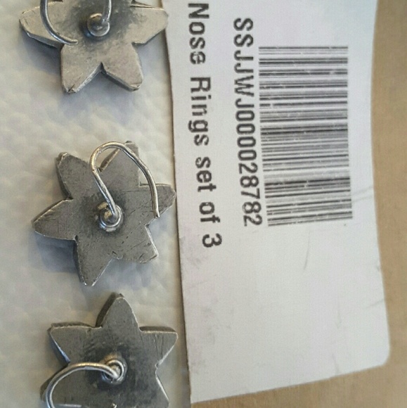 Nose pins - Picture 2 of 2