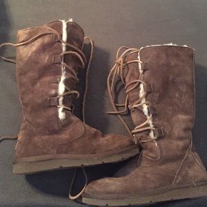 Size 7 UGG
