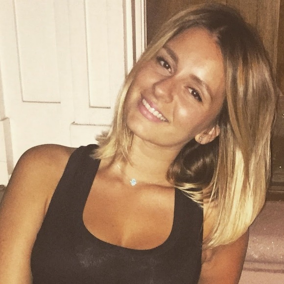 Meet your Posher, Ines