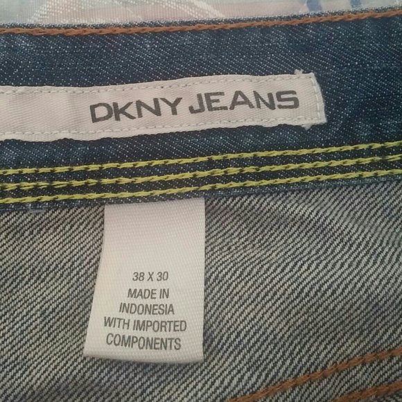 Jeans - Picture 2 of 4