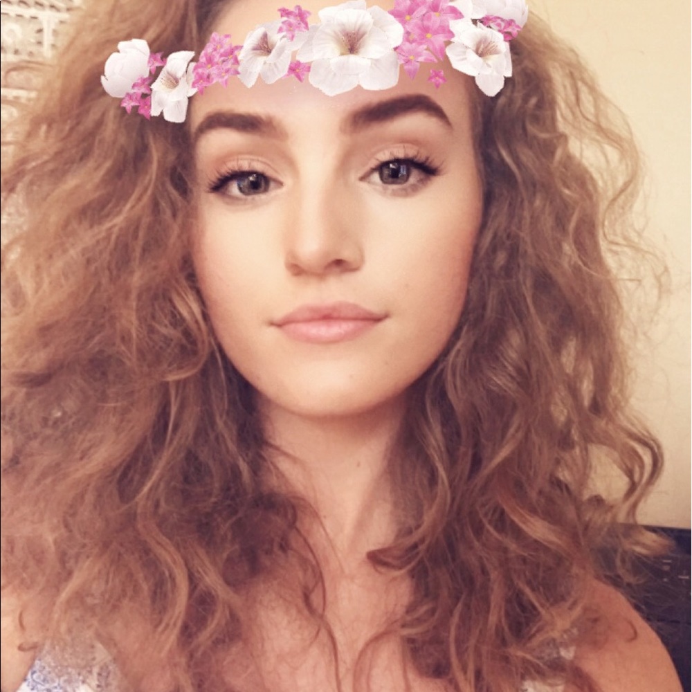 Meet your Posher, Naomi