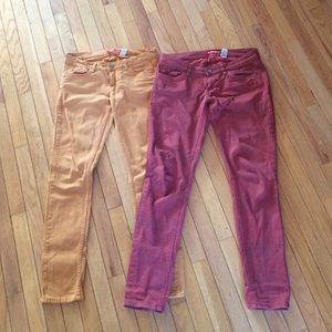 Two pair size 9 skinny jeans