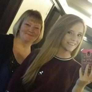 Meet your Posher, Kelli
