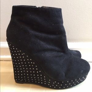 Forever 21 Black Suede Wedge Boots, Size 8